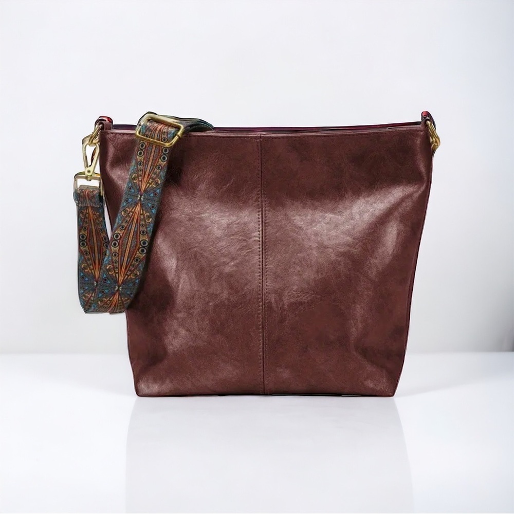 New - FAUX LEATHER HOBO BAG WITH GEOMETRIC ADJUSTABLE STRAP